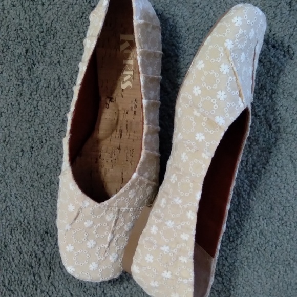 Kork Ease Korks Palmer Ballet Flat Embroidered 7.5M NWOB - Picture 3 of 9